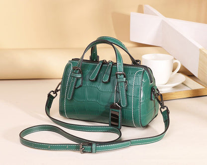 Women's bag Crocodile pattern genuine leather fashion Casual crossbody bag that goes with anything Large capacity handbag.bag