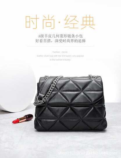 Sheep leather high quality ladies bag crossbody bag genuine leather chain bag fashion check shoulder bag.Pochette