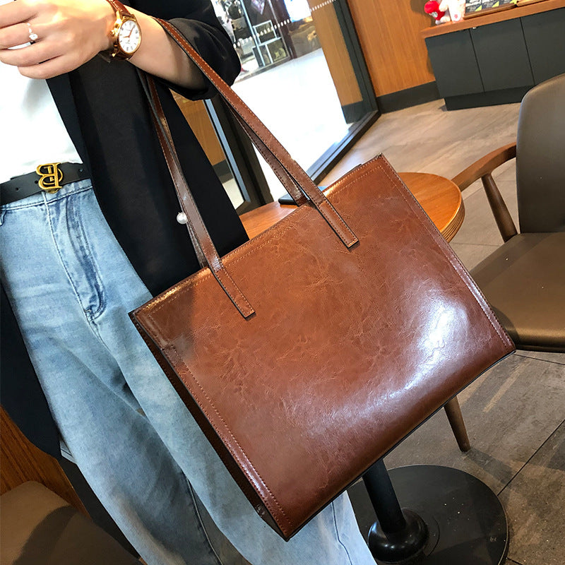 Cowhide ladies bag big bag color matching fashion casual retro genuine leather large capacity shoulder bag.Pochette