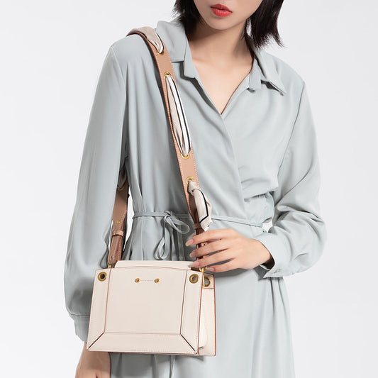 Women's Bag Genuine Leather Shoulder Bag Casual Bag Wide Shoulder Belt Shoulder Bag.Pochette