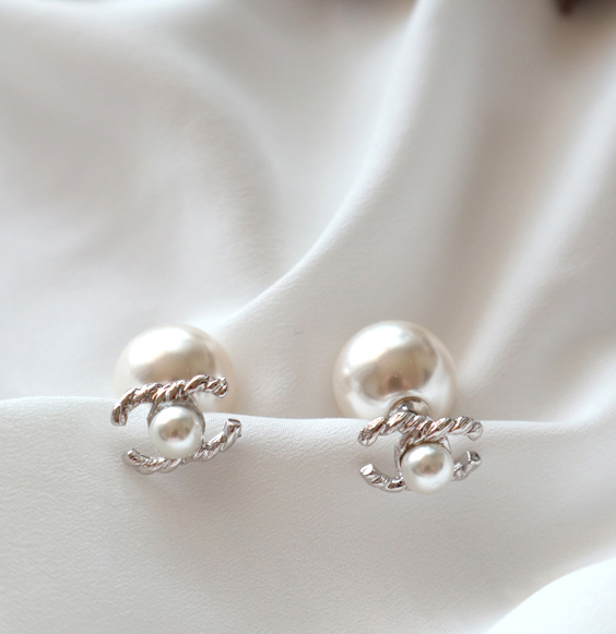 womens pearl shasha earrings pearl earrings