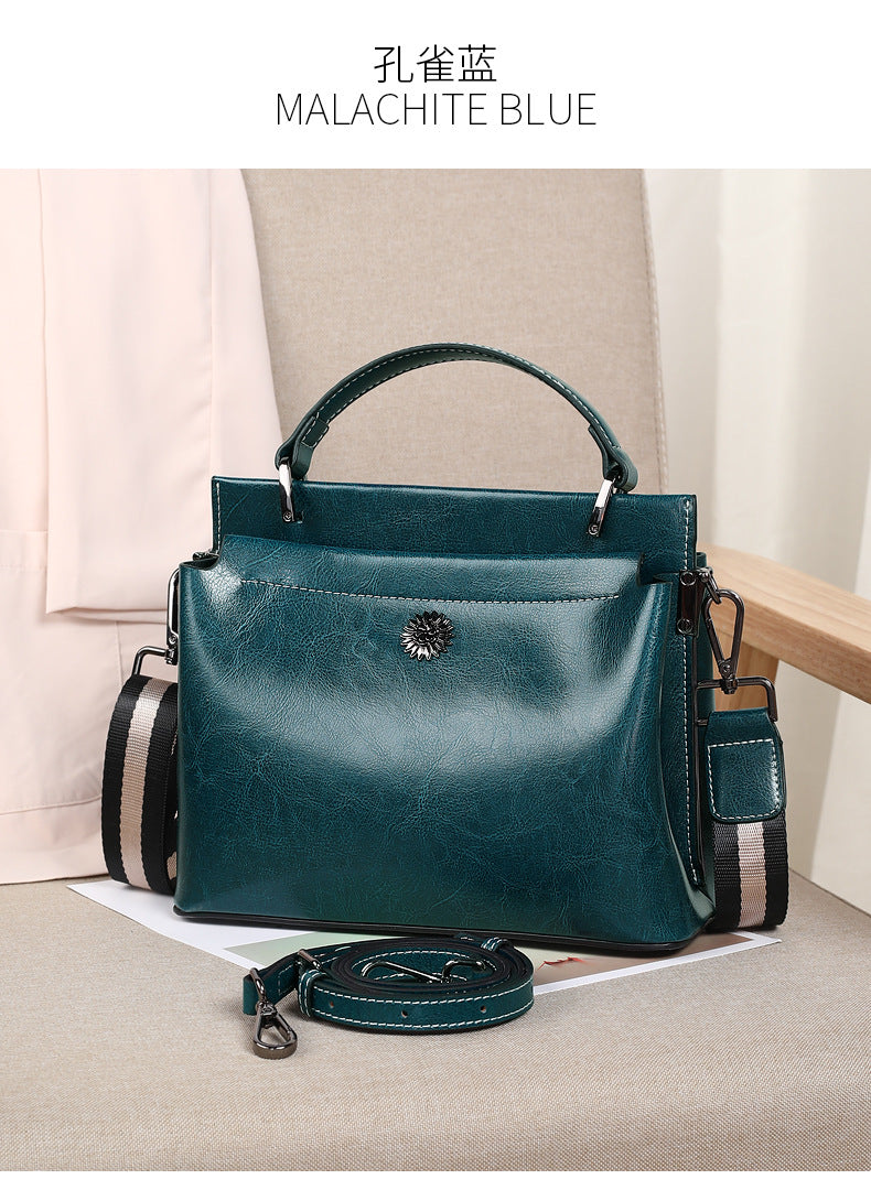 Women's bag Fashion Large capacity genuine leather messenger bag Crossbody bag Simple shoulder bag.Pochette