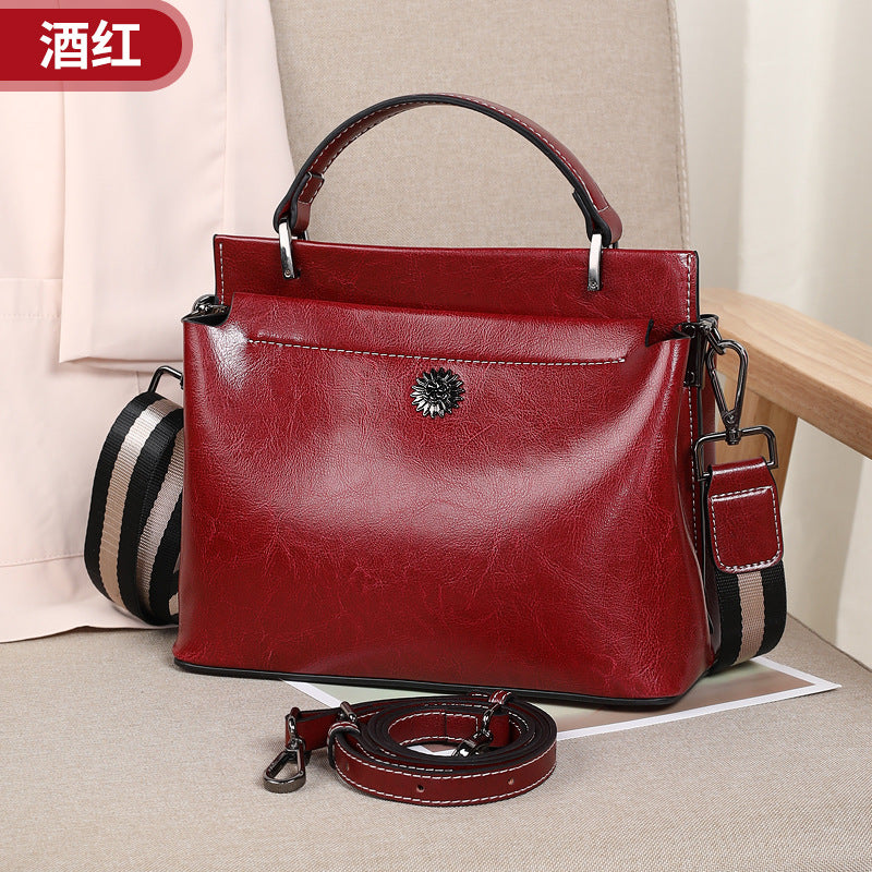 Women's bag Fashion Large capacity genuine leather messenger bag Crossbody bag Simple shoulder bag.Pochette