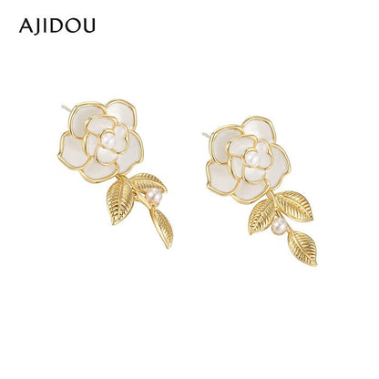 AJIDOU椿の花シリーズ優雅な花のイヤリング贈り物