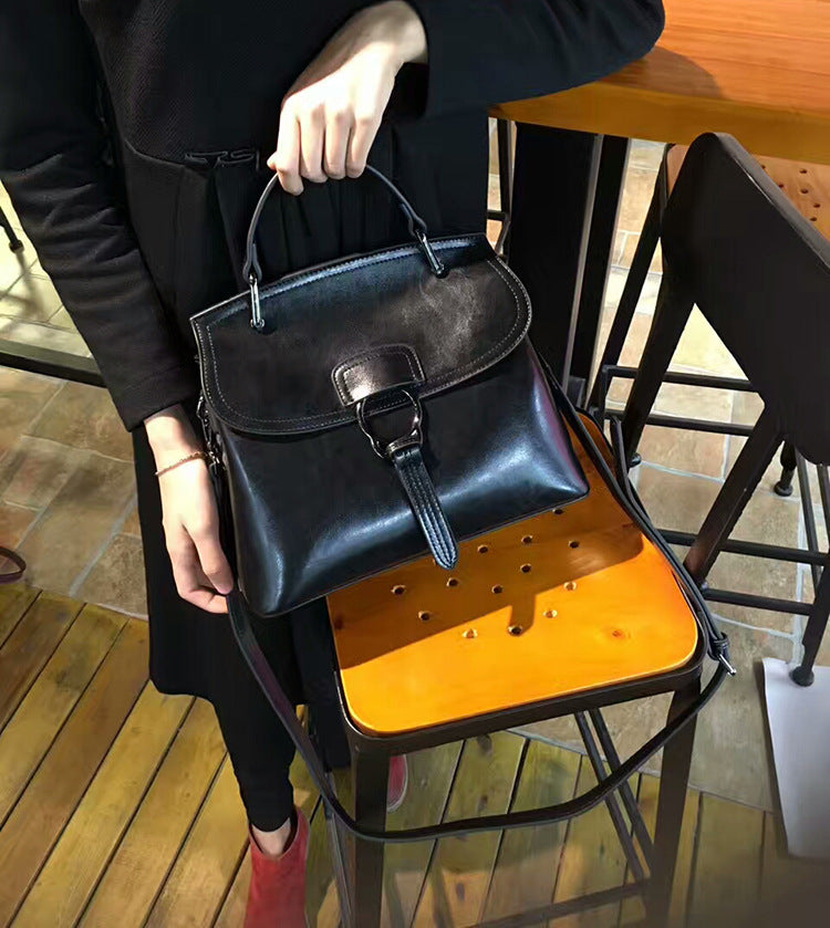 Women's seashell bag Genuine leather Crossbody bag that goes with anything Large bag Shoulder bag Elegant handbag. Bag