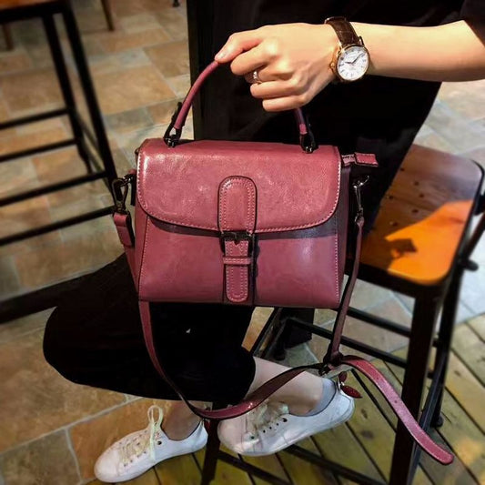 Women's bag Casual Messenger bag Fashion Crossbody bag Cowhide Shoulder bag that goes with anything. Pochette