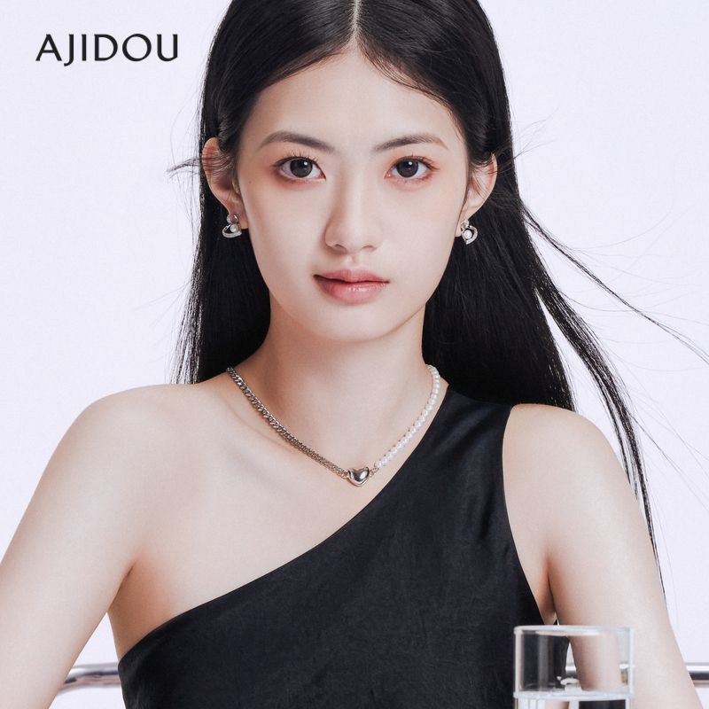 AJIDOU ファッション♡マグネットスナップ新型ネックレス 女性贈り物