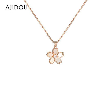 AJIDOUフランス優雅高級感貝殻の花ネックレスプレゼント