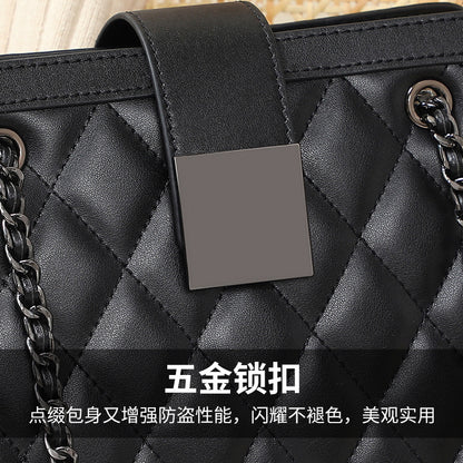 Women's Bag Crossbody Bag Genuine Leather Chain Bag Pouch Stylish Underarm Bag That Goes With Anything Plaid Shoulder Bag.Pochette