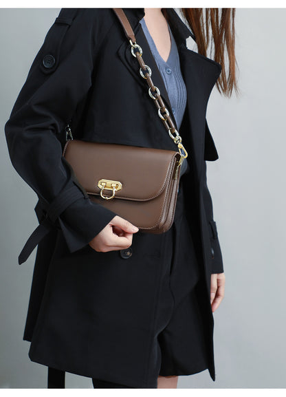 Genuine leather armpit bag fashion chain bag crossbody bag square bag shoulder bag that goes with anything. Pochette