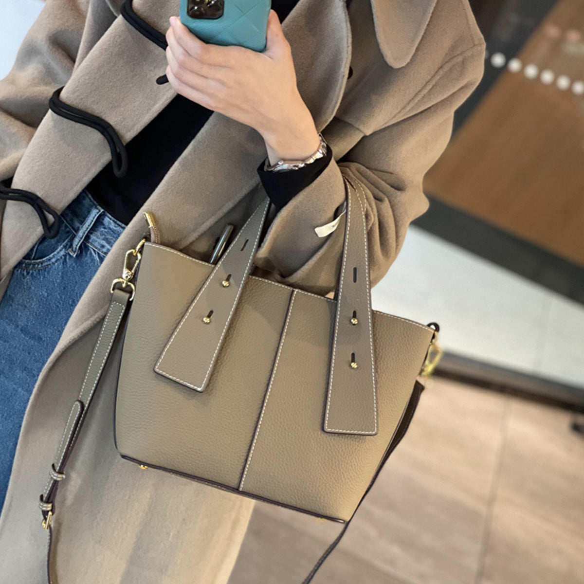 Women's Handbag Large Capacity Genuine Leather Bucket Bag Crossbody Bag Tote Bag Fashion Shoulder Bag.Pochette