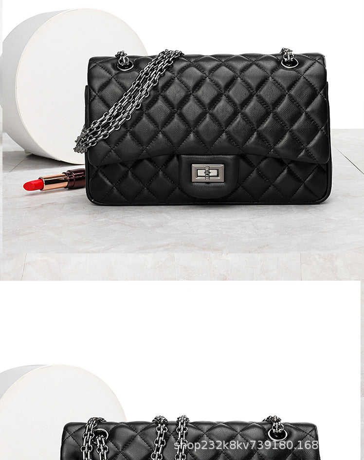 Women's sheepskin bag Check chain bag Crossbody bag Underarm bag Shoulder bag that goes with anything. Pochette