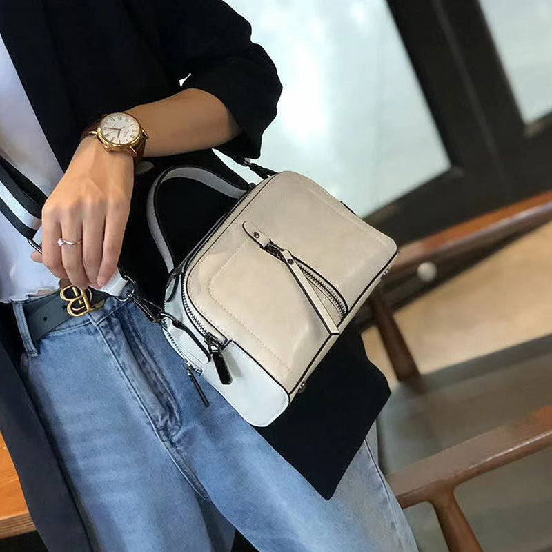 Genuine leather women's bag fashion large capacity handbag elegant commuting shoulder bag that goes with anything. Pochette