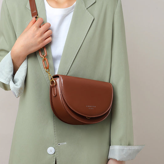 Women's crossbody bag fashion genuine leather bag saddle bag high quality shoulder bag that goes with anything. Pochette