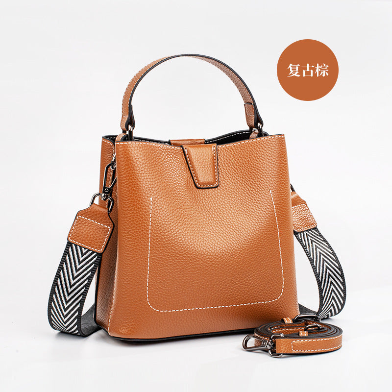 Genuine leather women's bag fashion large capacity cowhide handbag exquisite bucket bag retro shoulder bag that goes with anything. Pochette