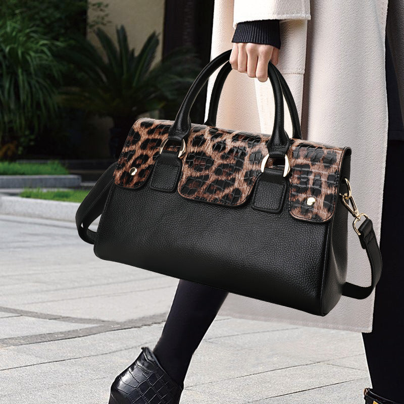 Genuine leather leopard print women's bag Boston bag large capacity handbag cowhide fashion shoulder bag. Pochette