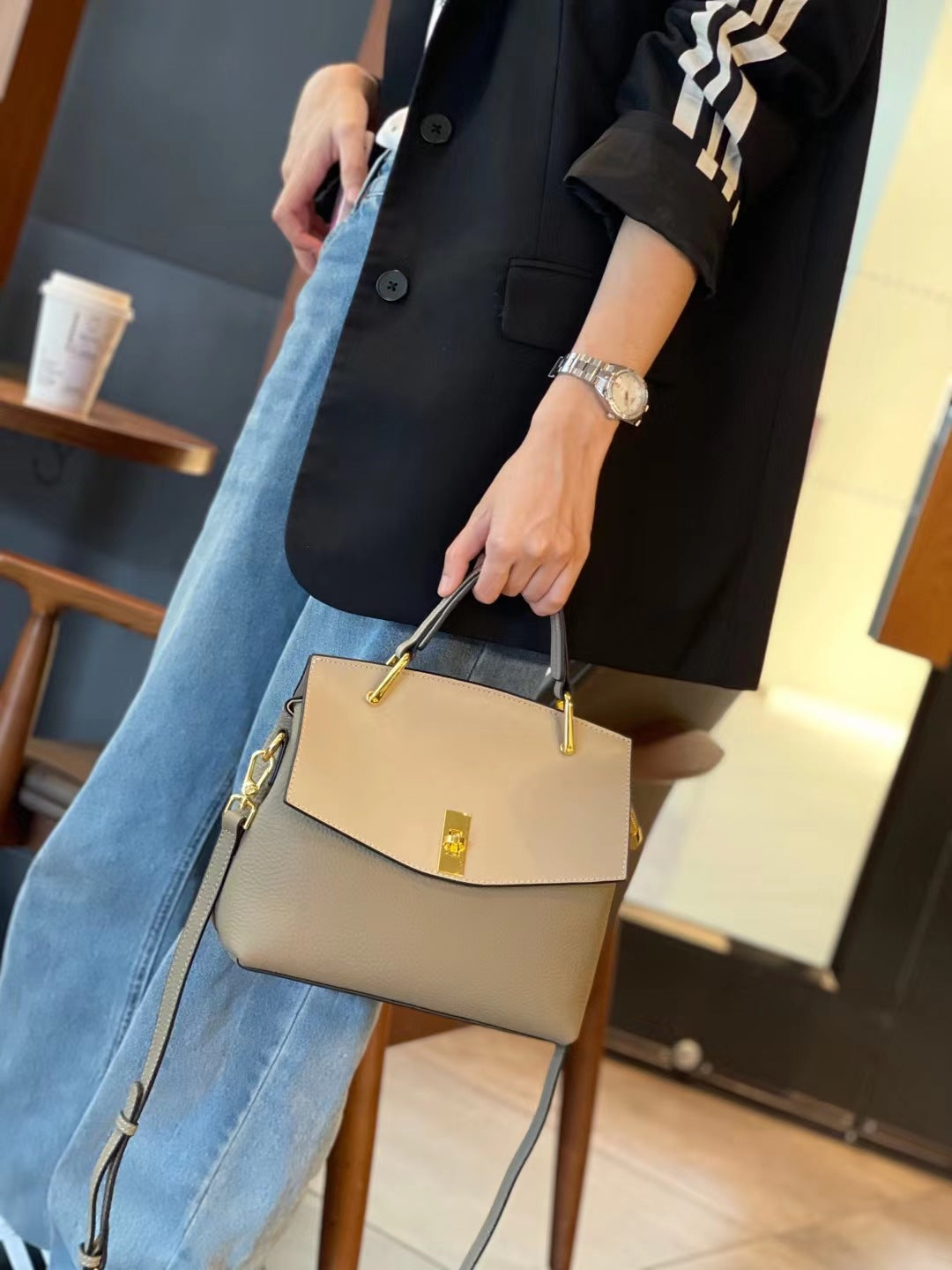 Genuine leather women's handbag Kelly bag that matches any temperament Casual Kelly bag Commuting OL shoulder bag.Pochette