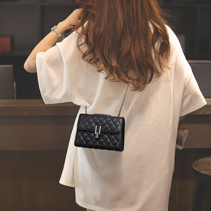 Women's crossbody bag Check pattern chain bag Stylish casual square bag Shoulder bag that goes with anything. Pochette