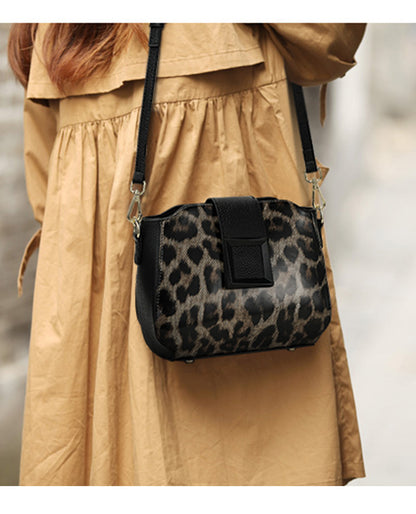 Cowhide women's bag Leopard print fashion genuine leather bag Retro shoulder bag that goes with anything. Pochette