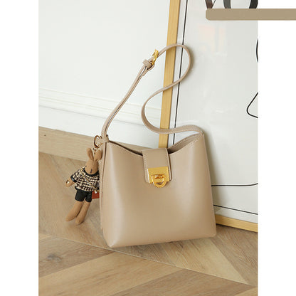 Genuine leather women's bag French mini bucket bag Fashion Crossbody bag Shoulder bag that goes with anything. Pochette