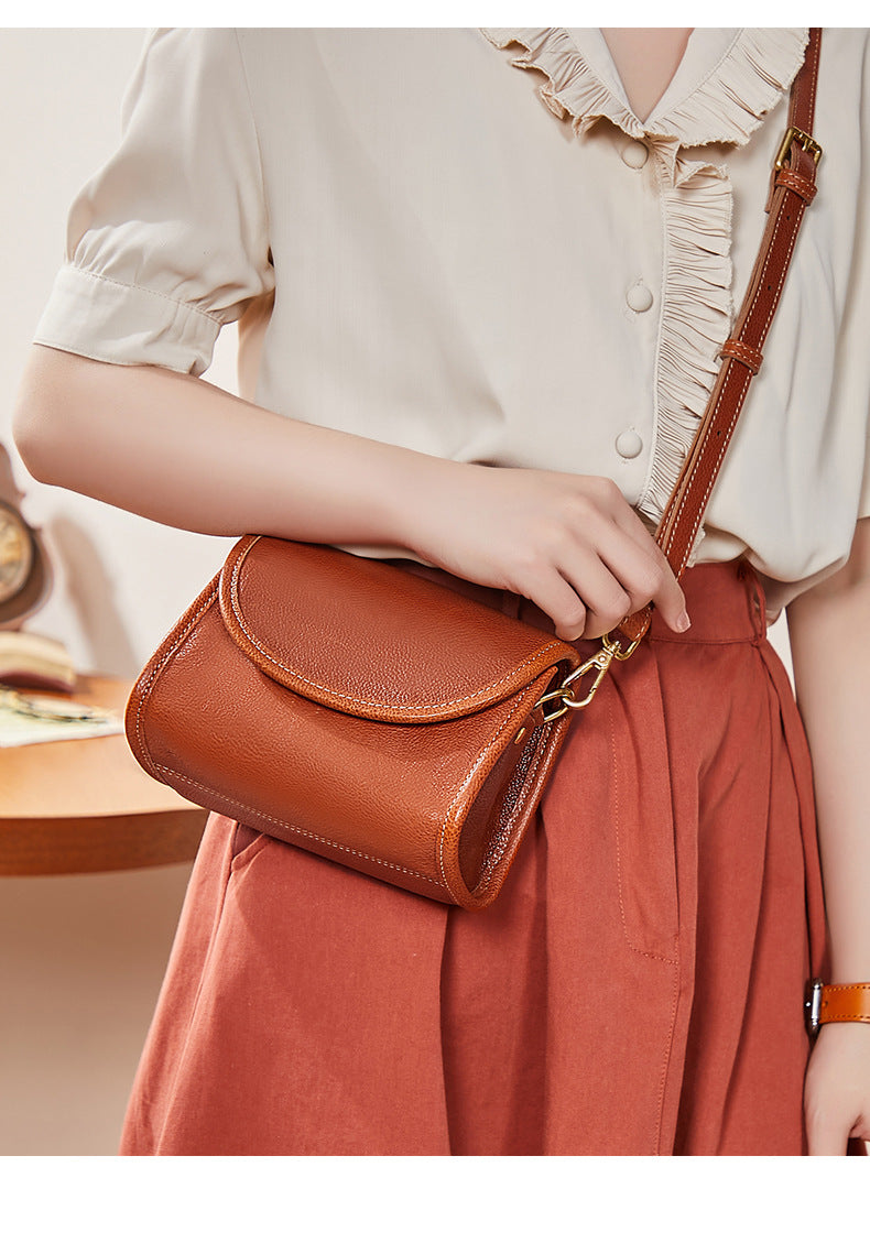 Women's bag retro genuine leather crossbody bag cowhide small bag simple elegant temperament shoulder bag.Pochette