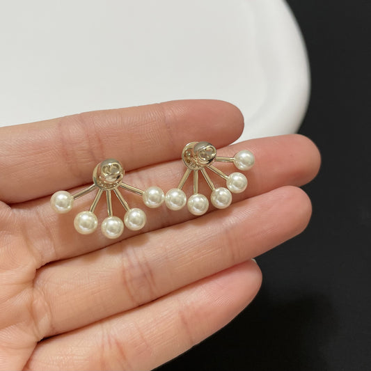 Women Earrings Pearl Fan Shape Cubic Chassis Retro Earrings 