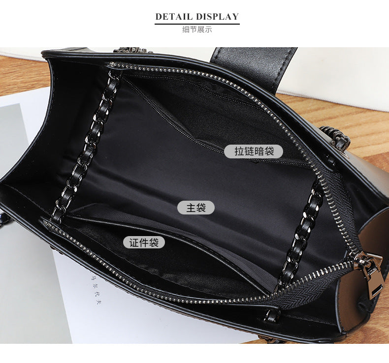 Women's Bag Crossbody Bag Genuine Leather Chain Bag Pouch Stylish Underarm Bag That Goes With Anything Plaid Shoulder Bag.Pochette