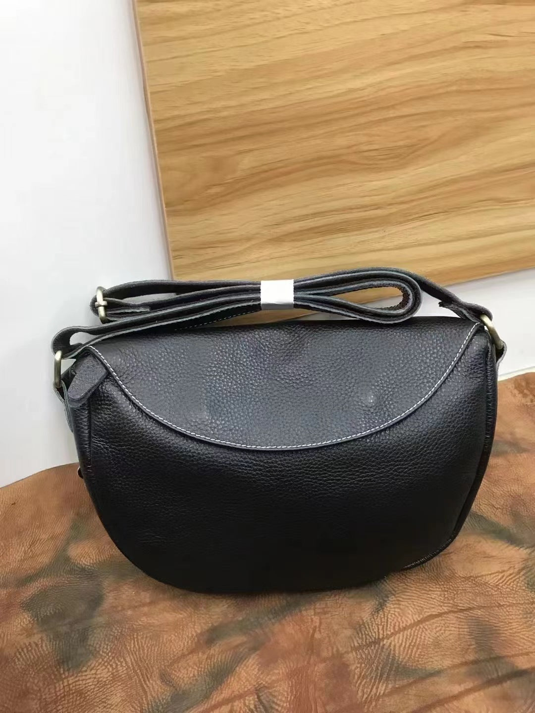 Men's Shoulder Bag Original Cowhide Genuine Leather Commuting Simple Luxury Men's Crossbody Bag 