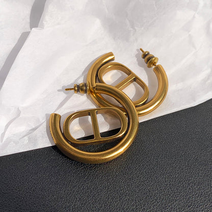 D CD Earrings Women Retro Circle Small Design Feeling Luxury Earrings Temperament 