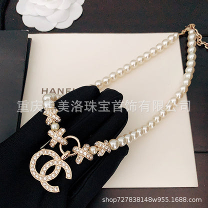 Pearl chain necklace Elegant temperament Luxury French clavicle chain 