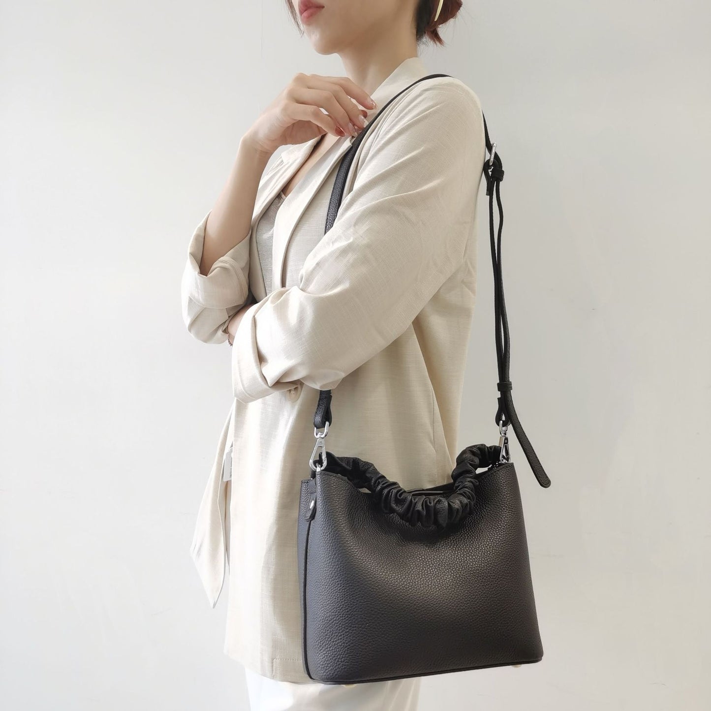 Women's handbag fashionable simple bucket bag shoulder bag cowhide crossbody bag