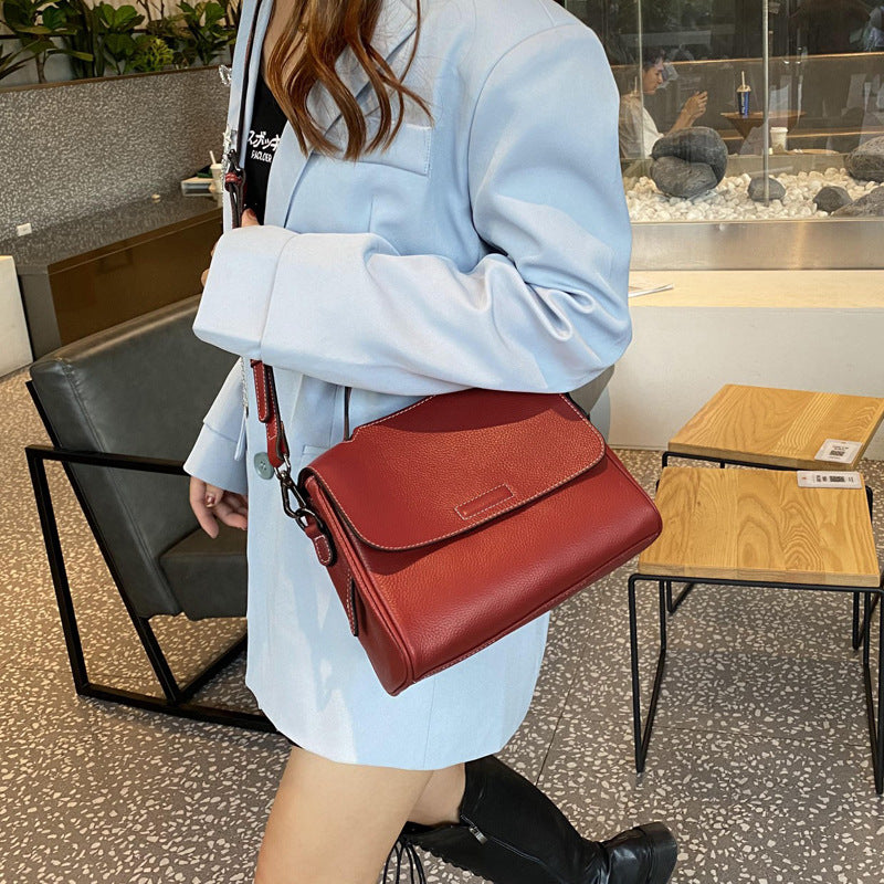 Women's Handbag Temperament Genuine Cowhide Leather Large Capacity Shoulder Bag Crossbody Bag Goes with Anything Commuting OL