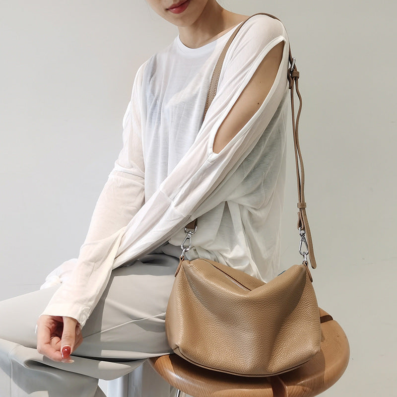 Cowhide women's tote bag fashionable casual large capacity simple European and American retro one shoulder square type bag