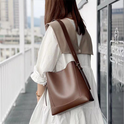 Cowhide bag shoulder bag large capacity commuter bucket bag crossbody bag goes with anything