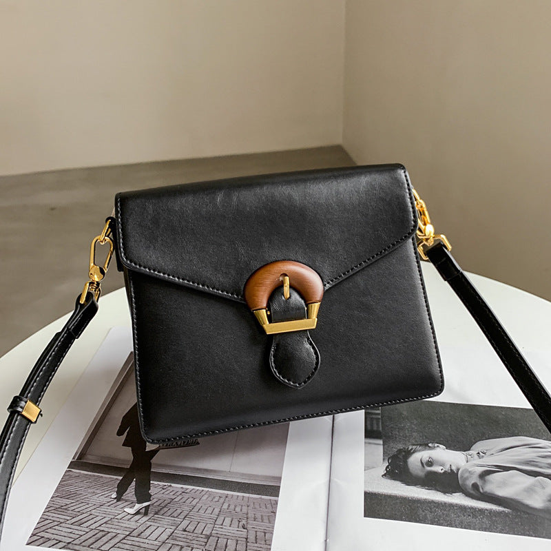 Casual textured genuine leather ladies square bag lock single shoulder crossbody ladies bag